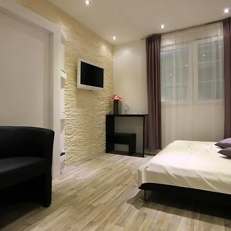 Livaja Appartement *